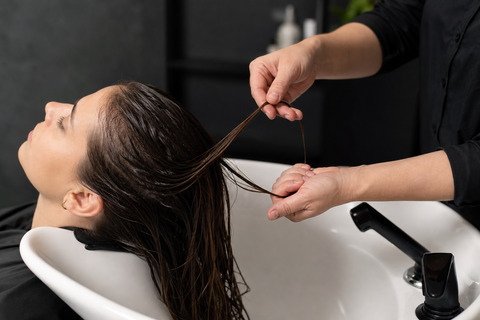 The Hair Elasticity Test: A 30-Second Diagnostic for Damage